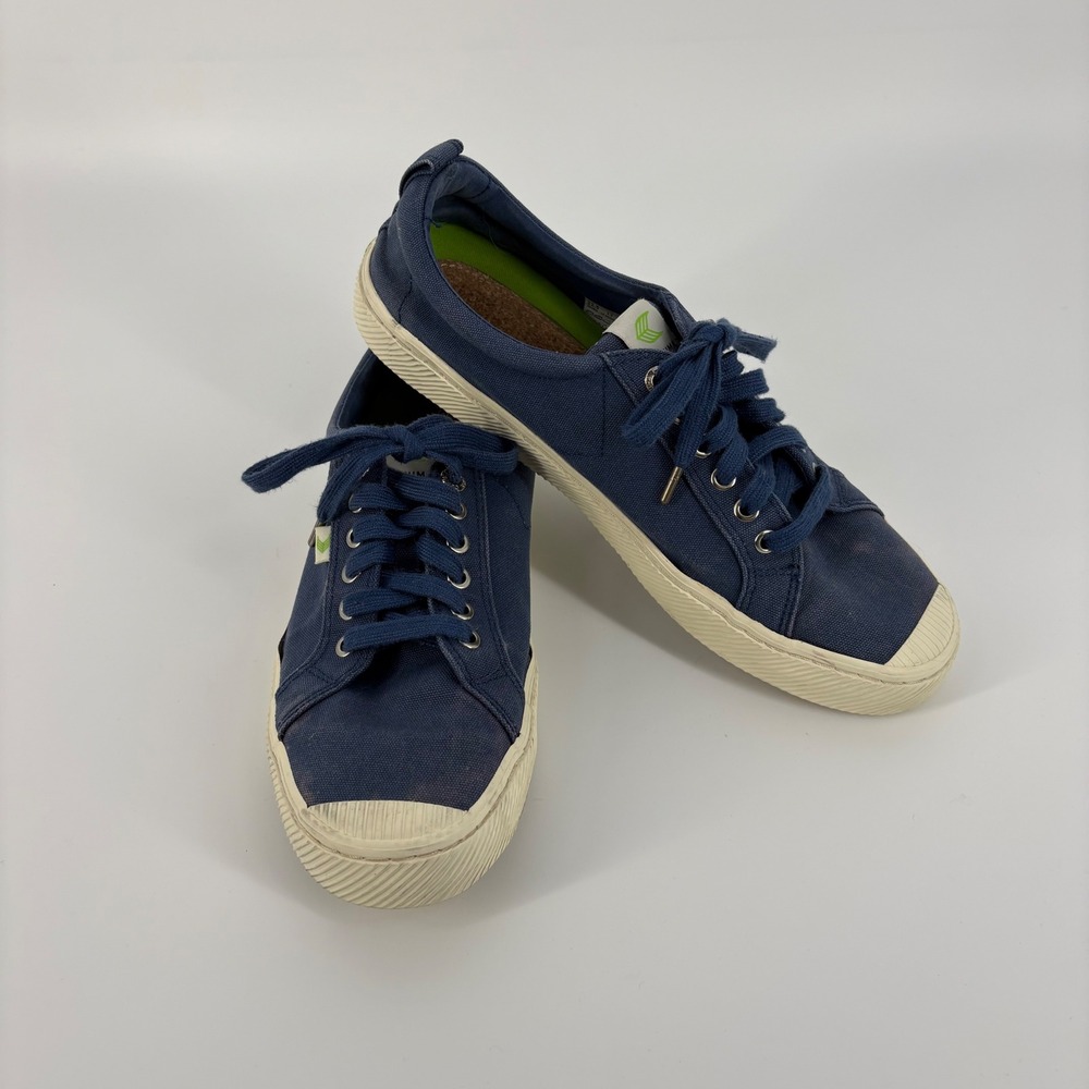 Cariuma OCA Low Men 11.5 Navy Blue Canvas Sustainable Lace Up Sneakers